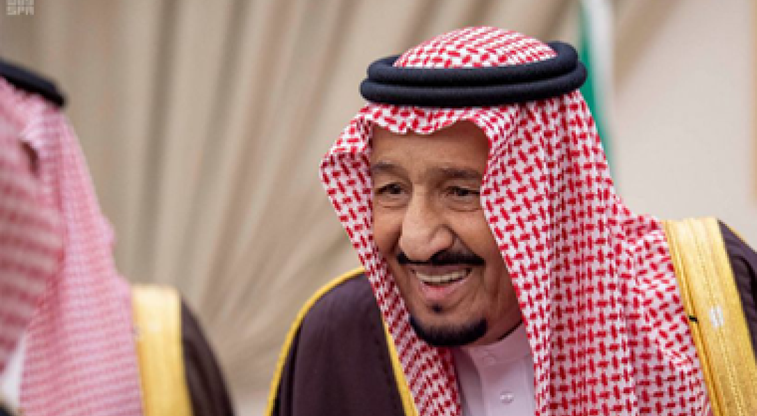 خادم الحرمين الشريفين يستقبل أصحاب السمو الأمراء وأصحاب الفضيلة والمعالي وجموعًا من المواطنين في المنطقة الشرقية