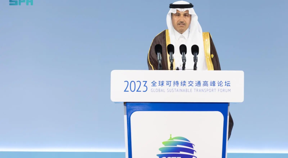 وزير النقل والخدمات اللوجستية يشارك في افتتاح المنتدى العالمي للنقل المستدام