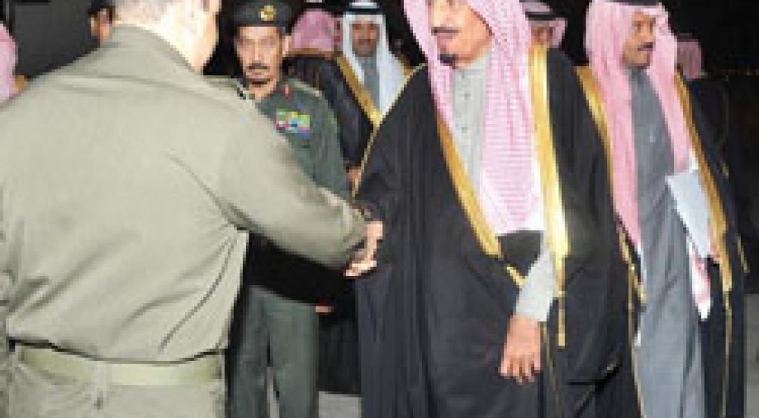 Minister of defence visits troops in the north east region