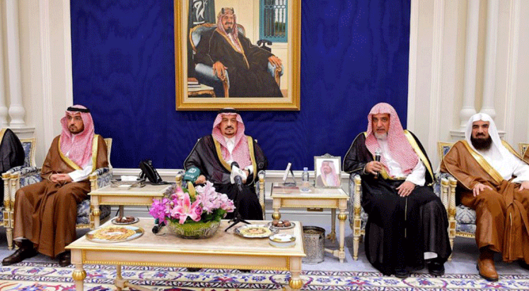 Governor of the Riyadh Region receives princes, officials